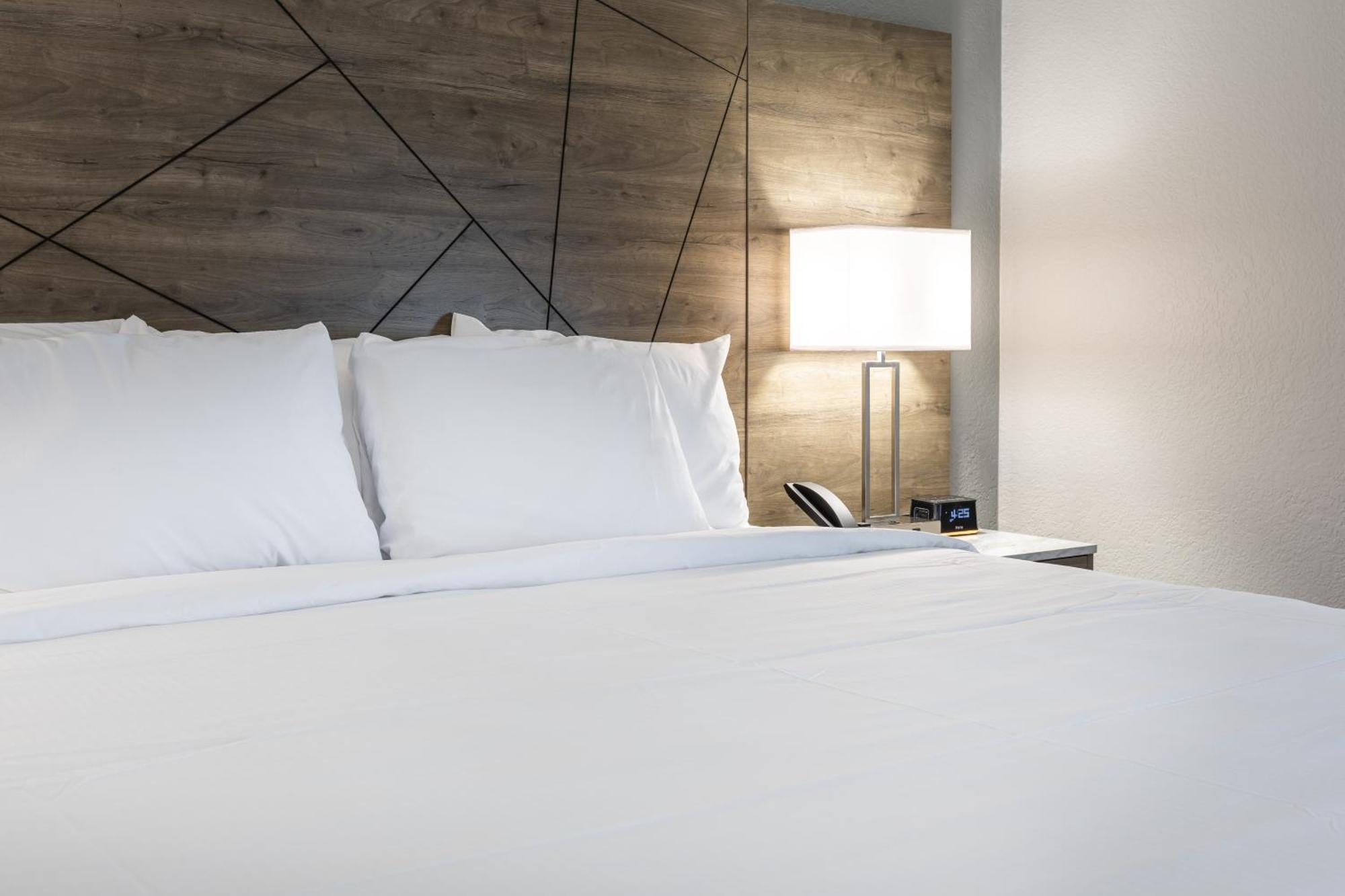 Rodeway Inn & Suites Near Outlet Mall - Asheville Eksteriør bilde