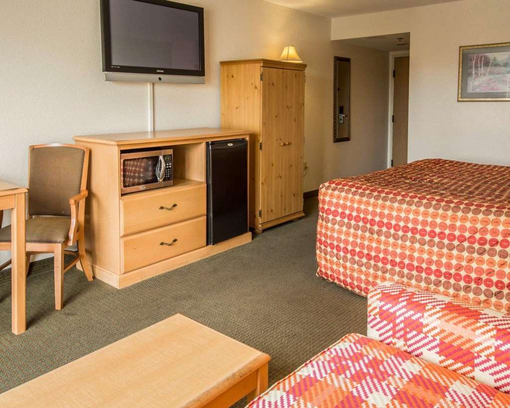 Rodeway Inn & Suites Near Outlet Mall - Asheville Rom bilde