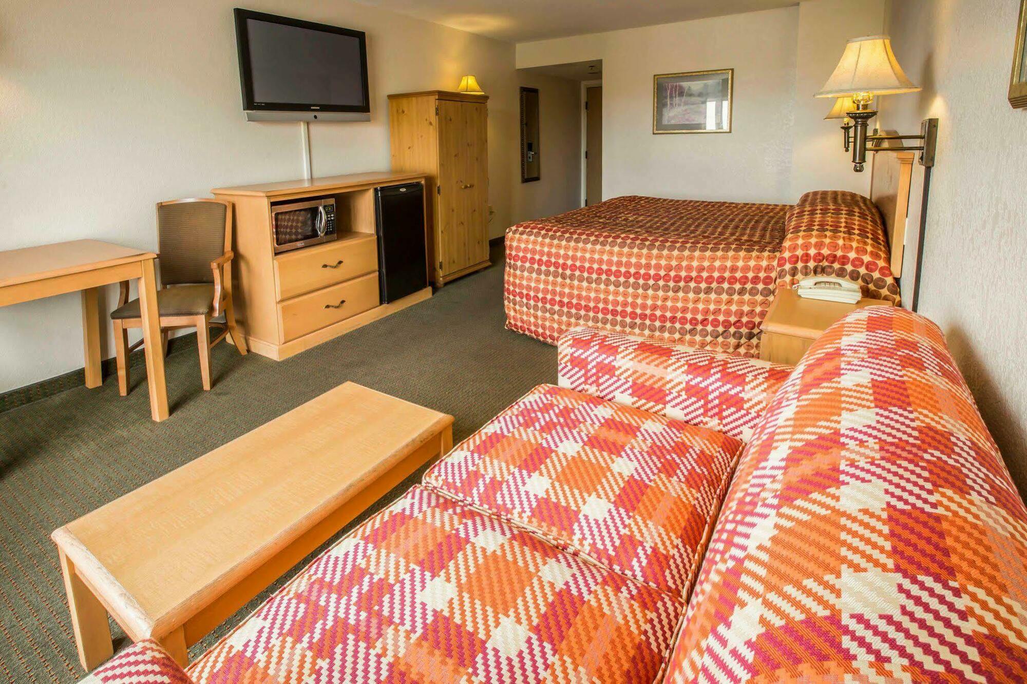 Rodeway Inn & Suites Near Outlet Mall - Asheville Eksteriør bilde