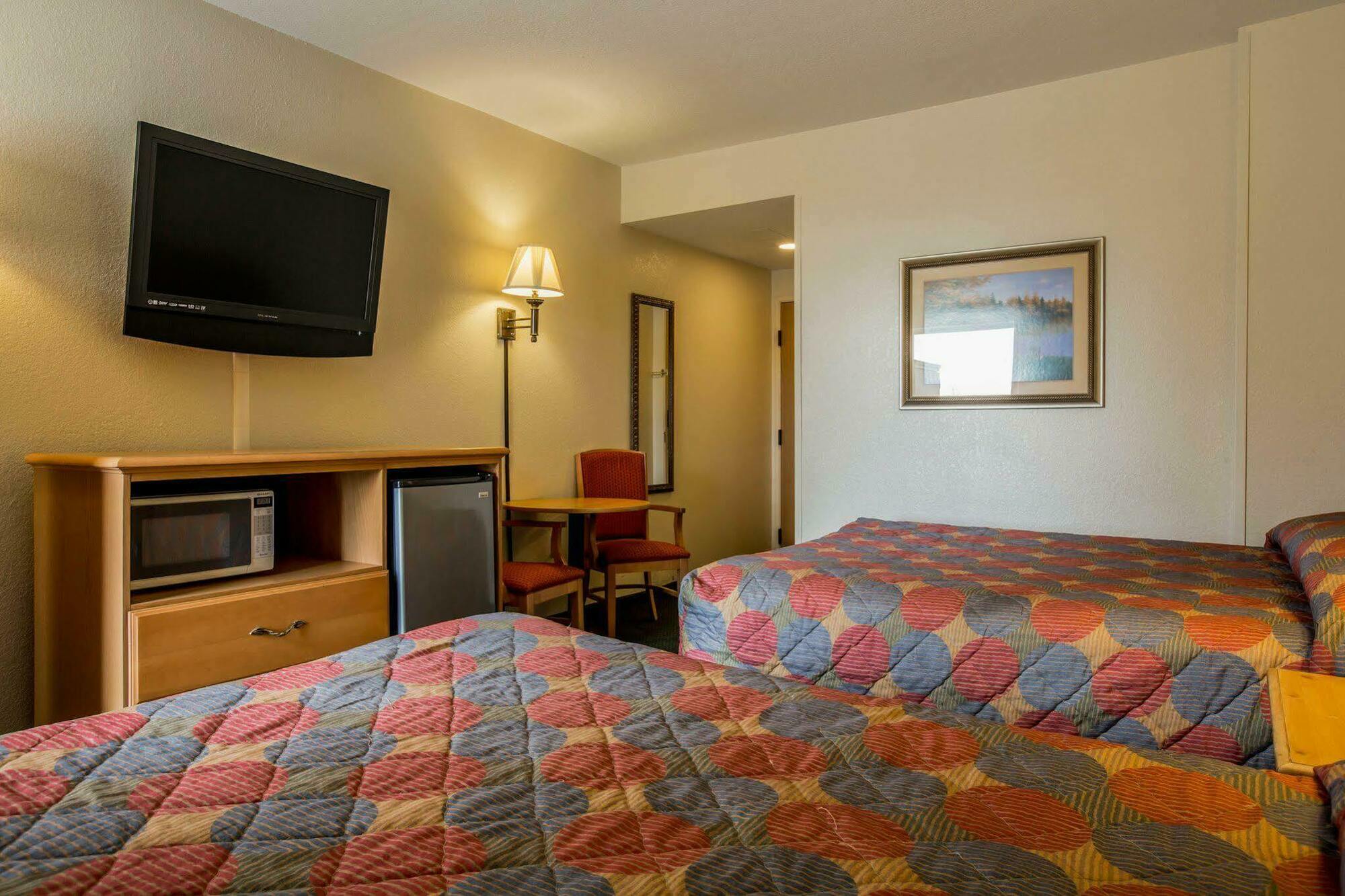 Rodeway Inn & Suites Near Outlet Mall - Asheville Eksteriør bilde